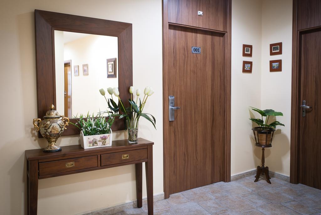 Hotel Hidalgo Quijada ألكازار دي سان خوان المظهر الخارجي الصورة